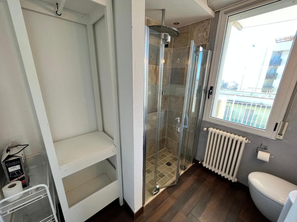 Residence Frontemare Rimini Eksteriør billede