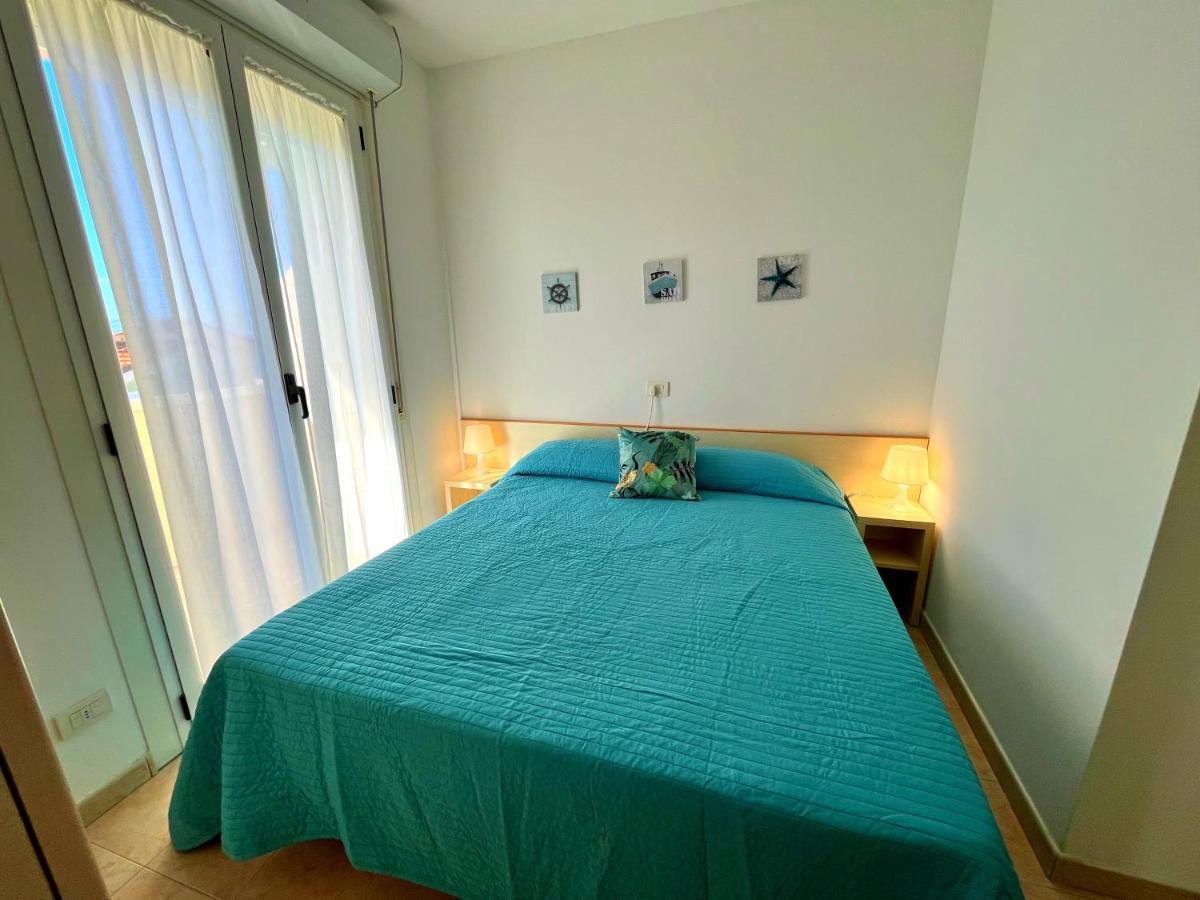 Residence Frontemare Rimini Eksteriør billede